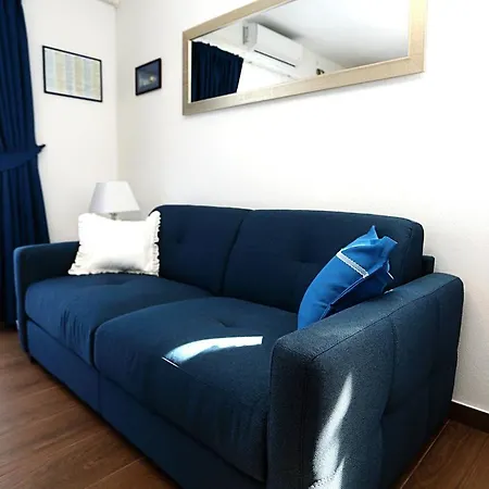 Apartman Romarin *