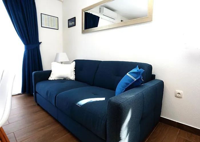 Apartman Romarin *