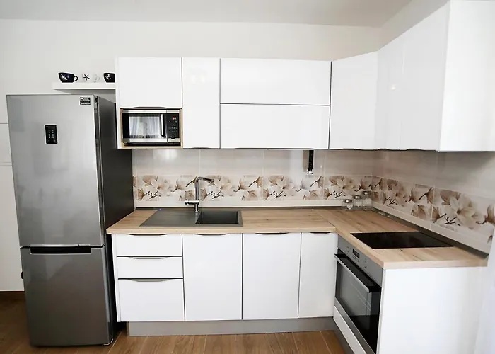 Apartman Romarin *