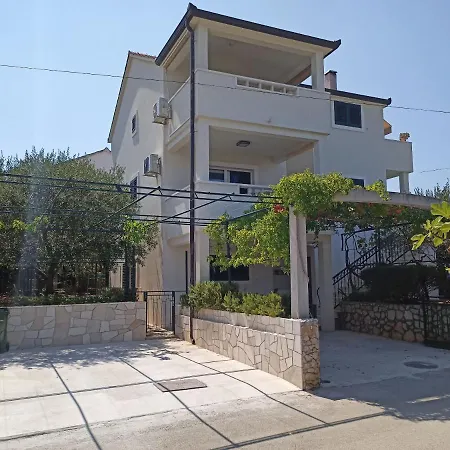 Romarin Supetar